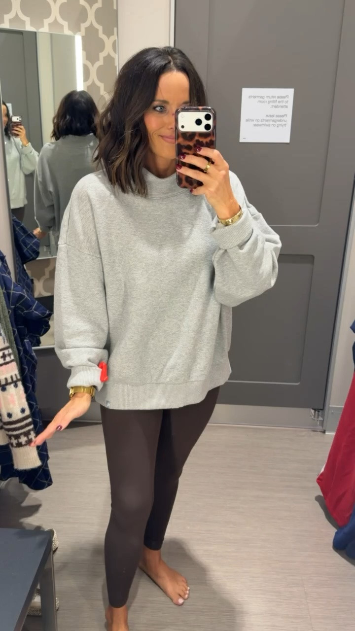 Target MOCKNECKS?!!! I have been freaking out over how good these are!👏🏻

@Target 

I have on a large!

#targetfashion

#LTKootd
