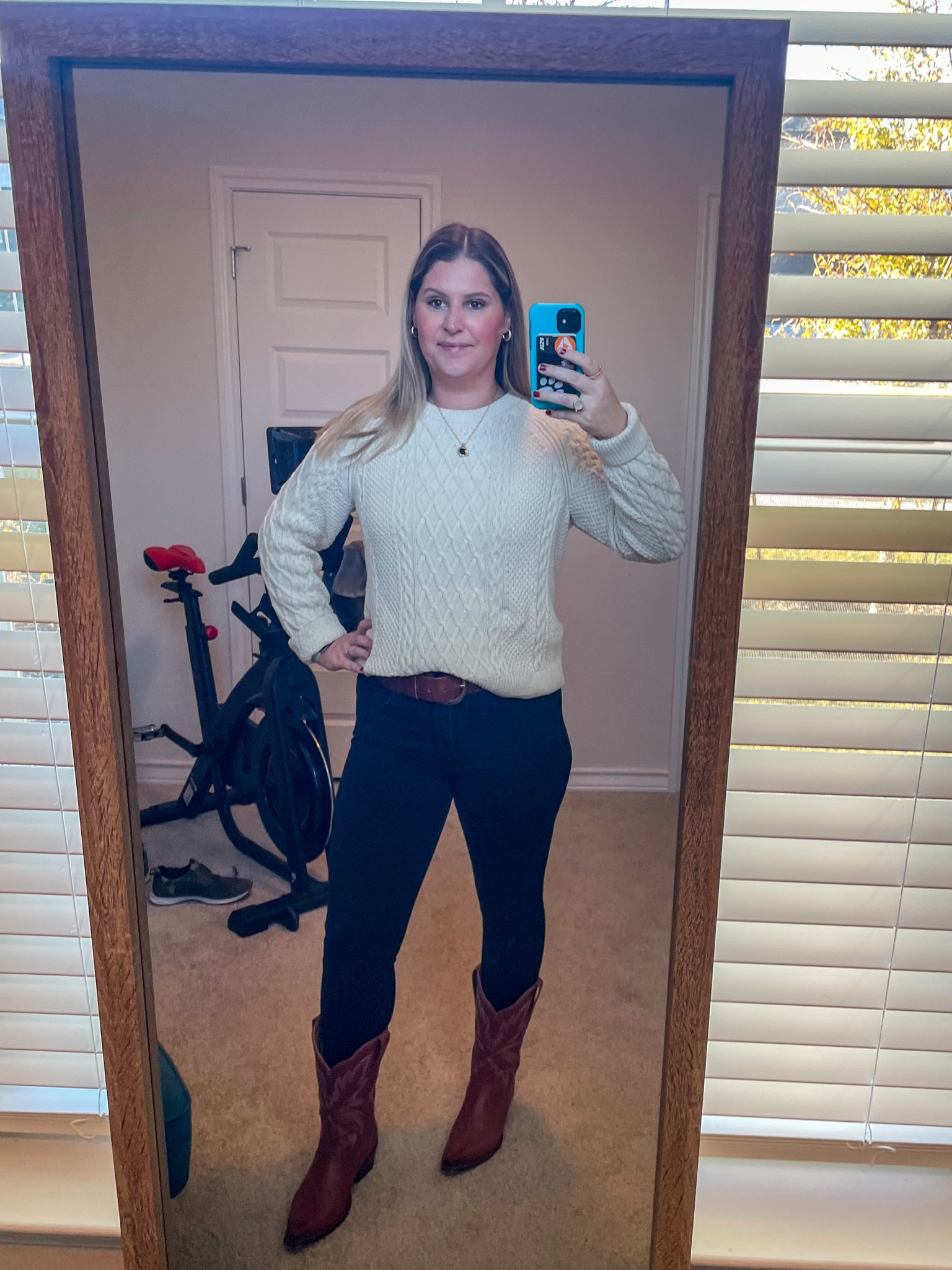 Work outfit of the day from 12/11 📌

#LTKFindsUnder50 #LTKMidsize #LTKSeasonal