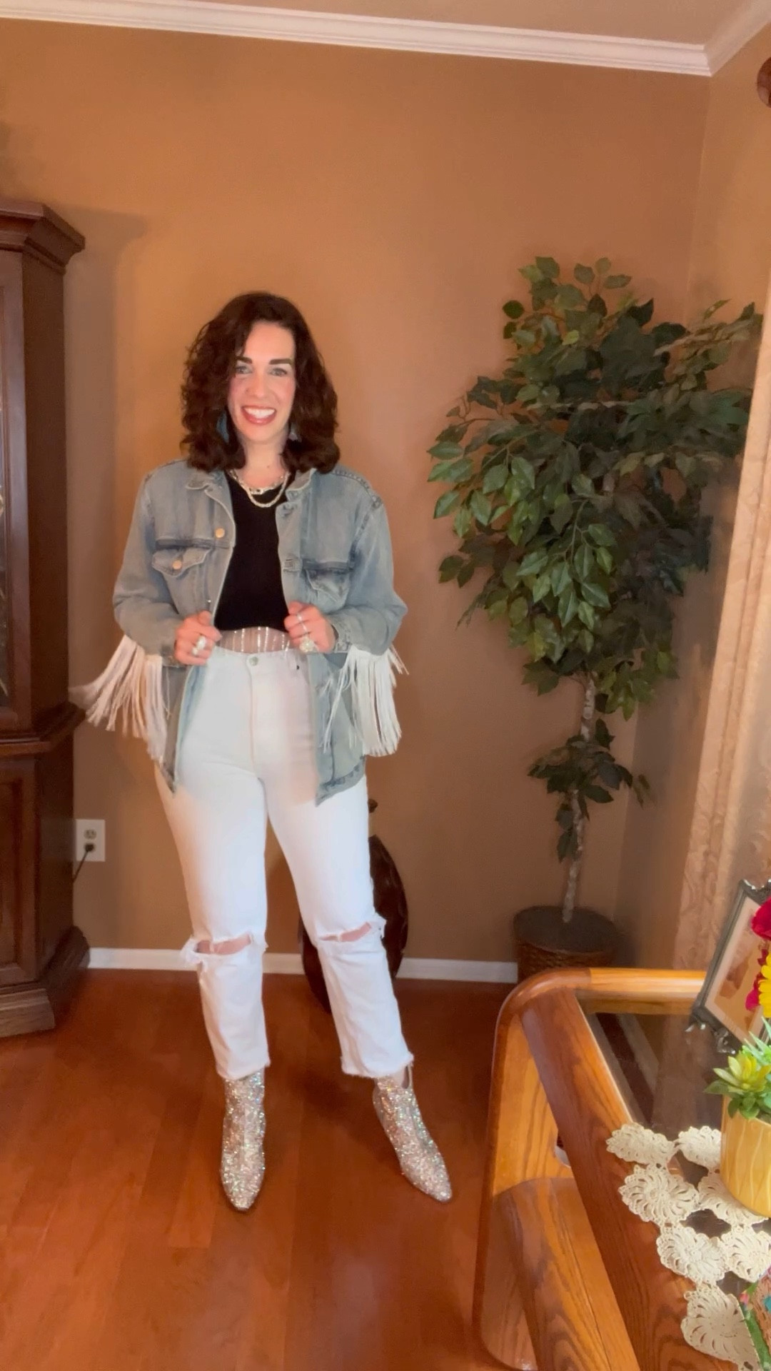 Country Concert Outfit - Fringe denim jacket (size small). Black fringe crop top (size small). White high waisted denim ankle pants (size 27/4). Turquoise rhinestone boots (size 8.5). #fringejacket #denimjacket #jeanjacket #whitefringejacket #croptop #blackcroptop #blackfringetopn #top #whitejeans #whitedenim #boots #rhinestoneboots #turquoiseboots #countryconcertoutfit Jeans 

#LTKSeasonal #LTKFindsUnder100 #LTKStyleTip