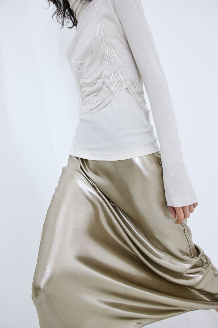 Satin maxi skirt | H&M (UK, MY, IN, SG, PH, TW, HK)
