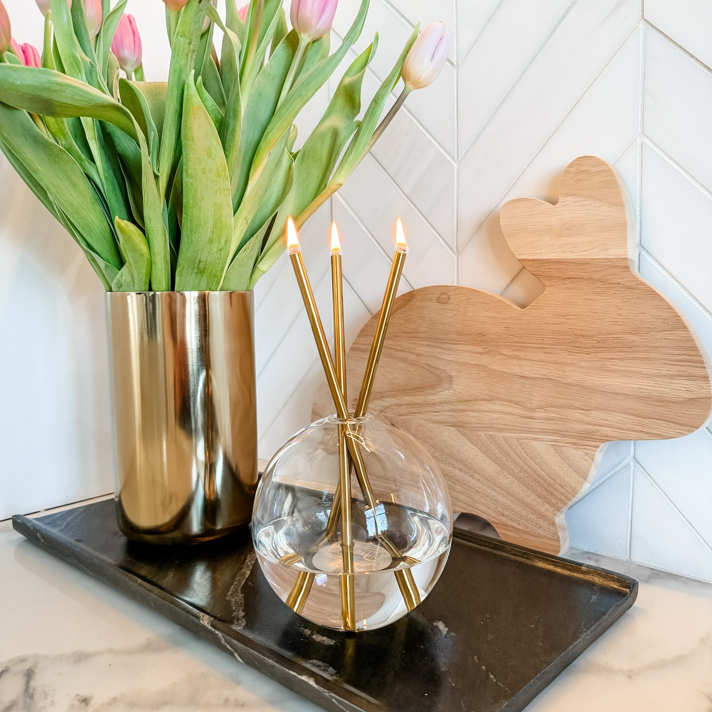 ✨✨✨ Spring refresh, but make it everlasting. These minimalist steel candles from @everlastingcandle never melt, creating endless ambiance for your home. Perfect for Easter tablescapes, seasonal gifting, or simply elevating your space with a clean, modern glow. #ad

▪️ Which collection is your favorite—Wylie, Jervis, or Neva? Let me know in the comments! 

#EverlastingCandleCo #SpringDecor #EffortlessElegance”