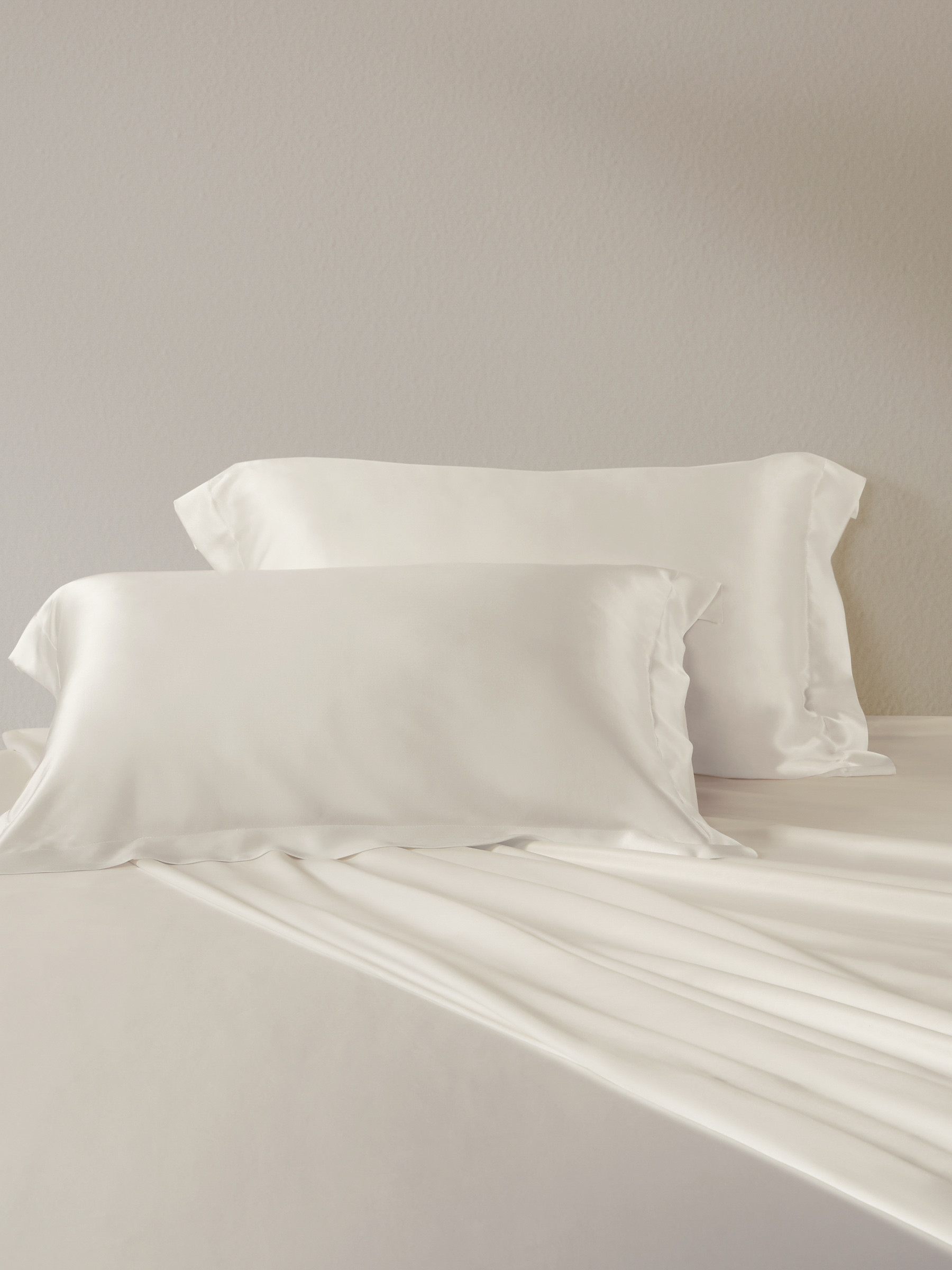 25 Momme Oxford Envelope Luxury Pillowcase | LilySilk
