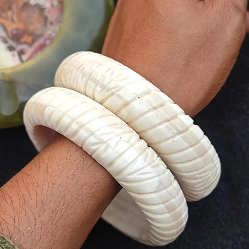 Carved Buffalo Bone Bangle Bracelet, Ethically Sourced Vintage Style - Etsy | Etsy (Global)