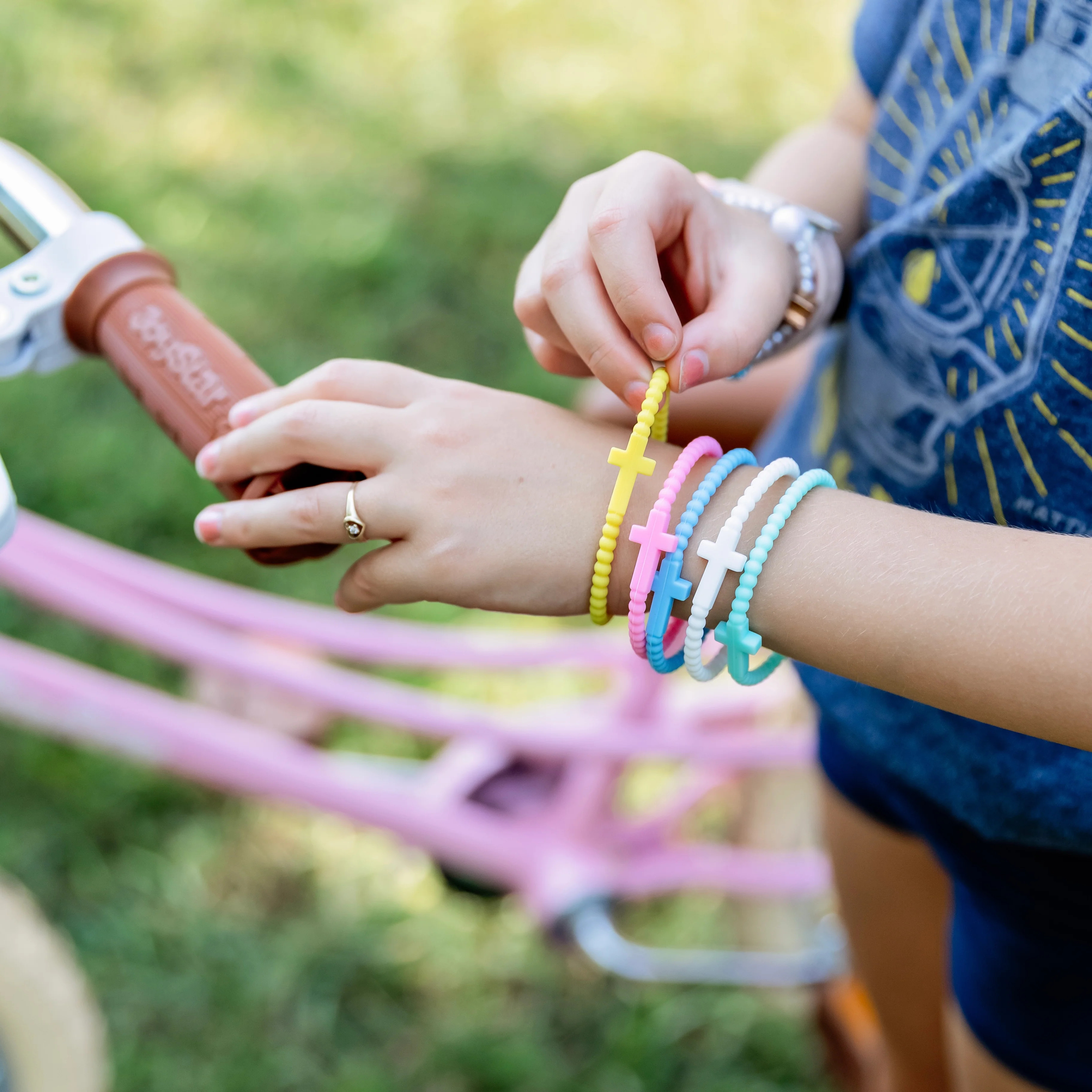 Jesus Bracelets - 5 Packs | Ryan & Rose