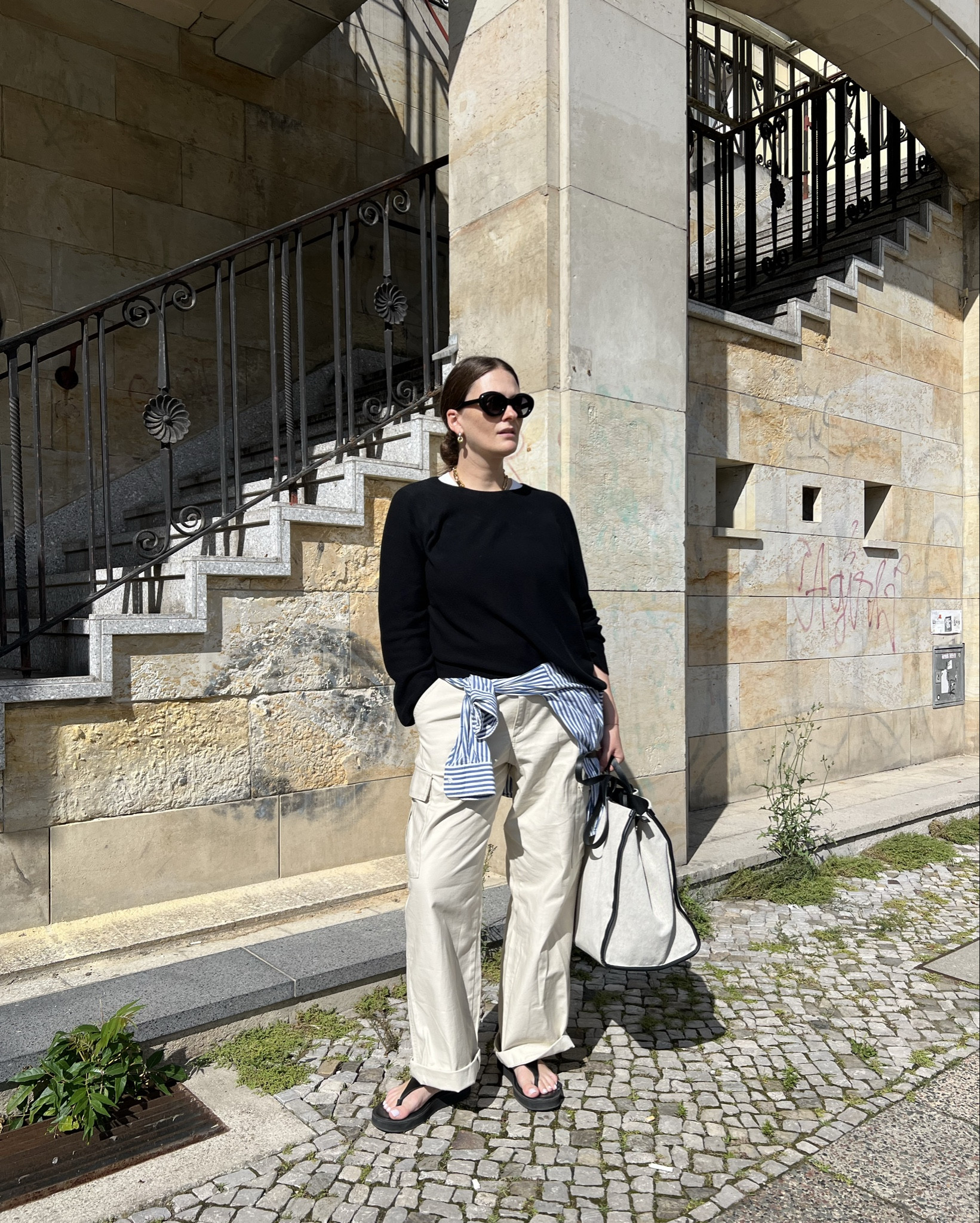 Easy Sunday 🖤

#LTKeurope #LTKmaternity #LTKstyletip