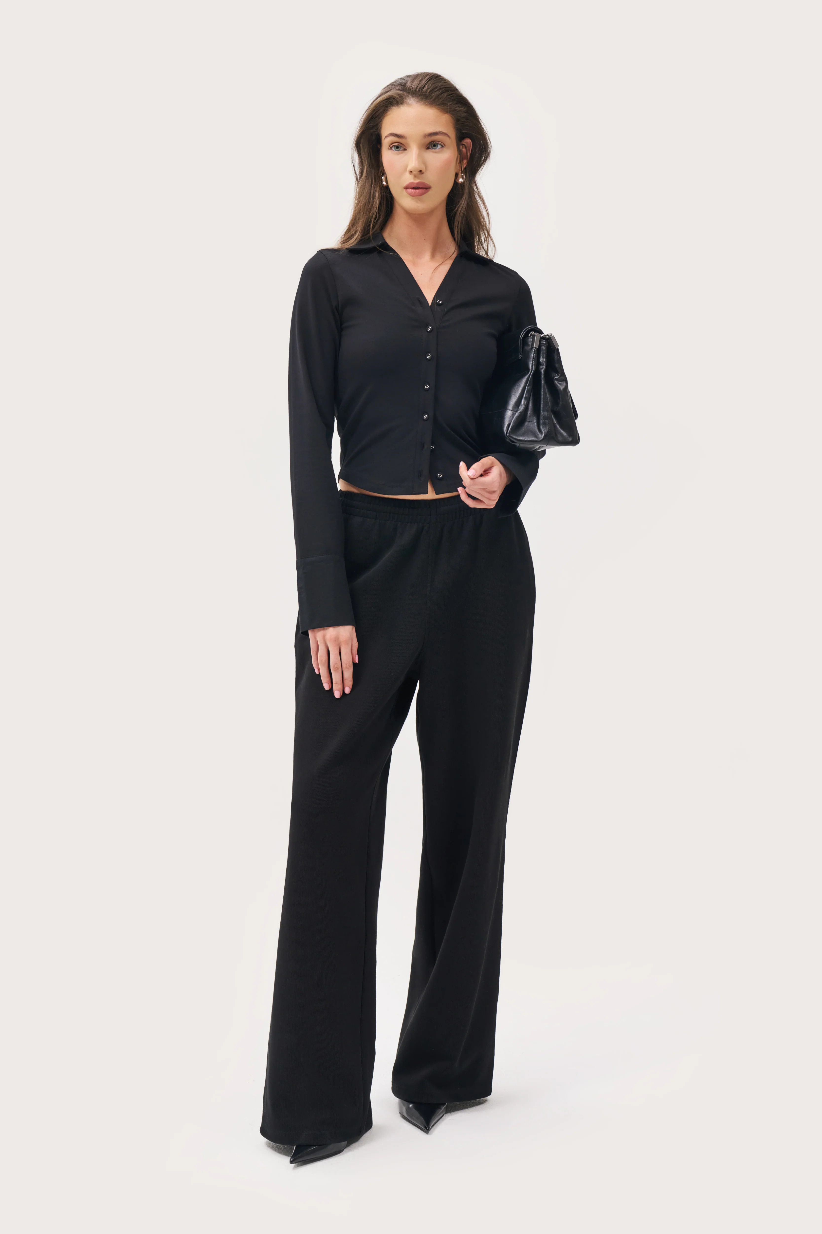 Daily Errands Fitted Shirt - Black | Maebe