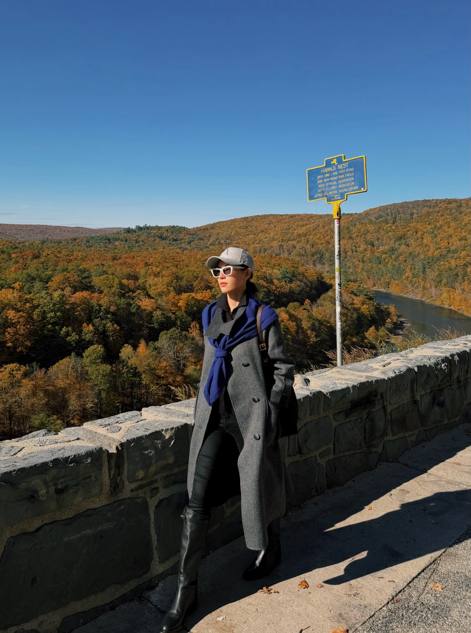 Fall in deep tones with a touch of blue 🍂

✨Sizing (for reference):
Coat – S
Cardigan – S
J e an sJeans – 25

#LTKwinter #LTKpetite #LTKasia