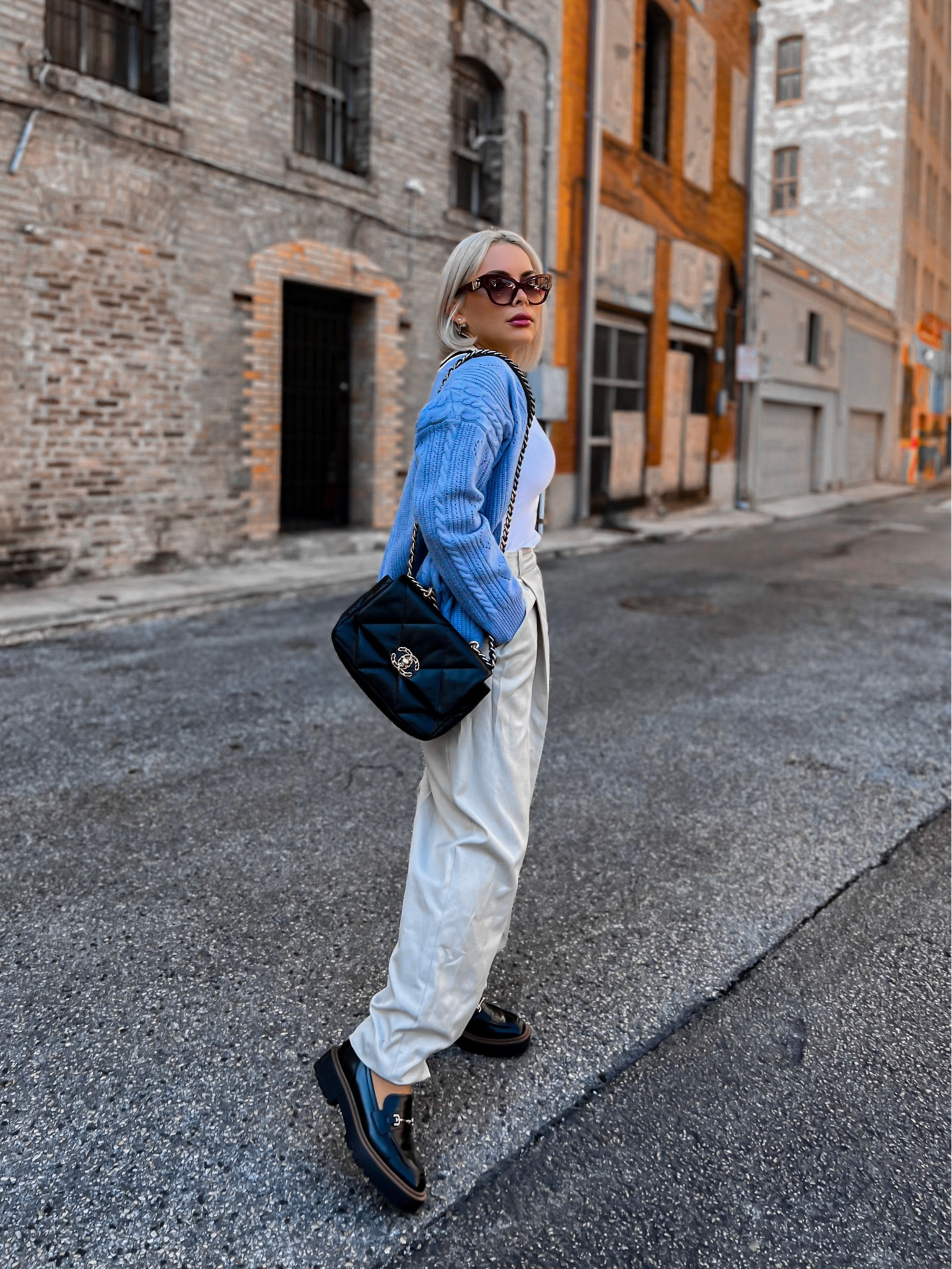 Cardi weather .

#LTKSeasonal #LTKstyletip #LTKshoecrush