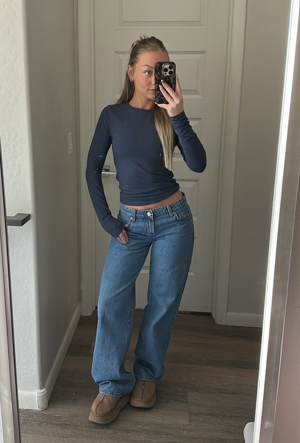 wearing small top
24 jeans 
uggs TTS


#LTKSeasonal #LTKPetite #LTKFindsUnder50