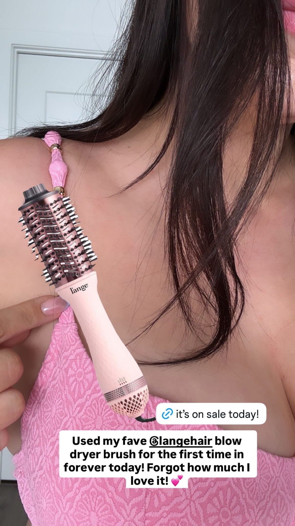 Used my fave @langehair blow dryer brush for the first time in forever today! Forgot how much I love it! 💕