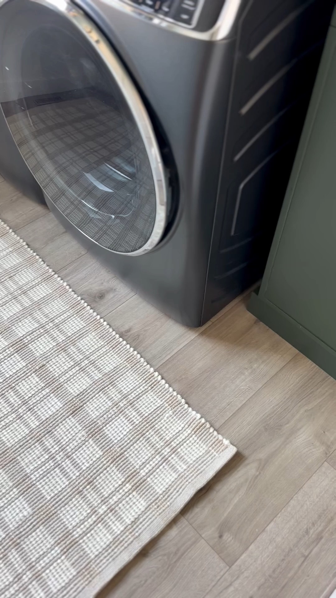 Just added this new plaid wall rug in our laundry room, and I am obsessed. The plaid is giving all the fall vibes.

#LTKHome