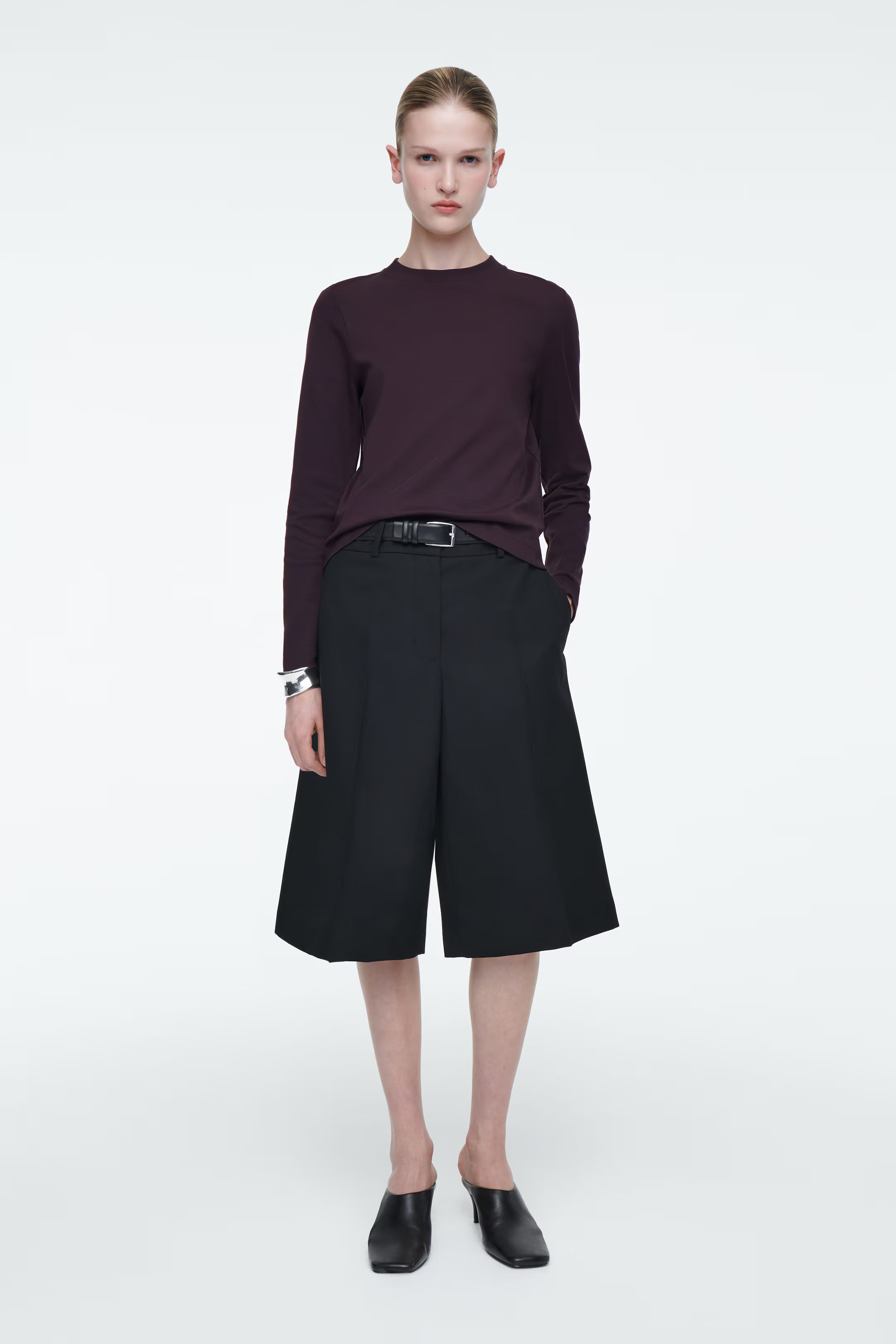 CLEAN CUT REGULAR LONG-SLEEVED T-SHIRT - DARK PURPLE | COS (AU)