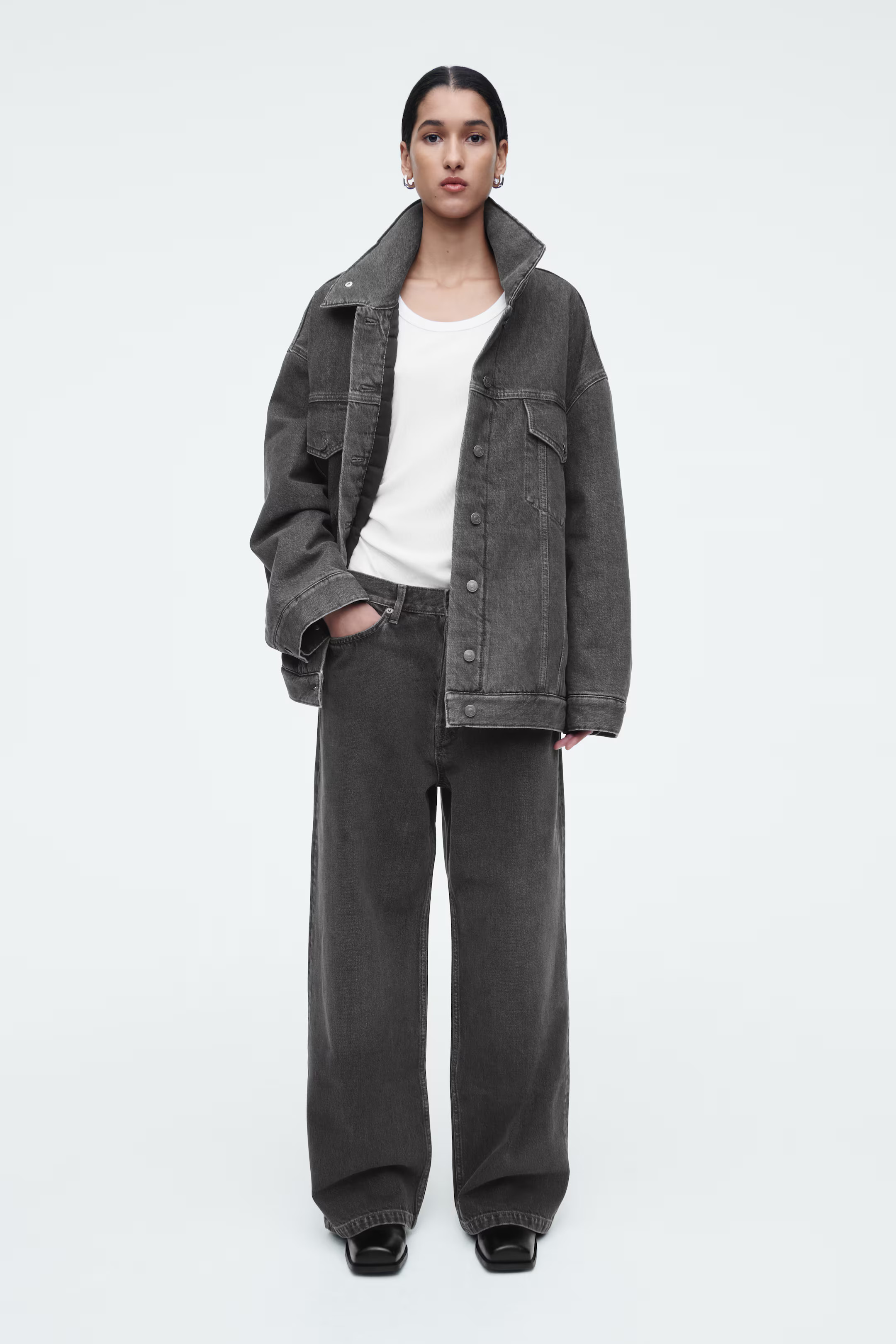 VOLUME WIDE-LEG JEANS | H&M (UK, MY, IN, SG, PH, TW, HK)