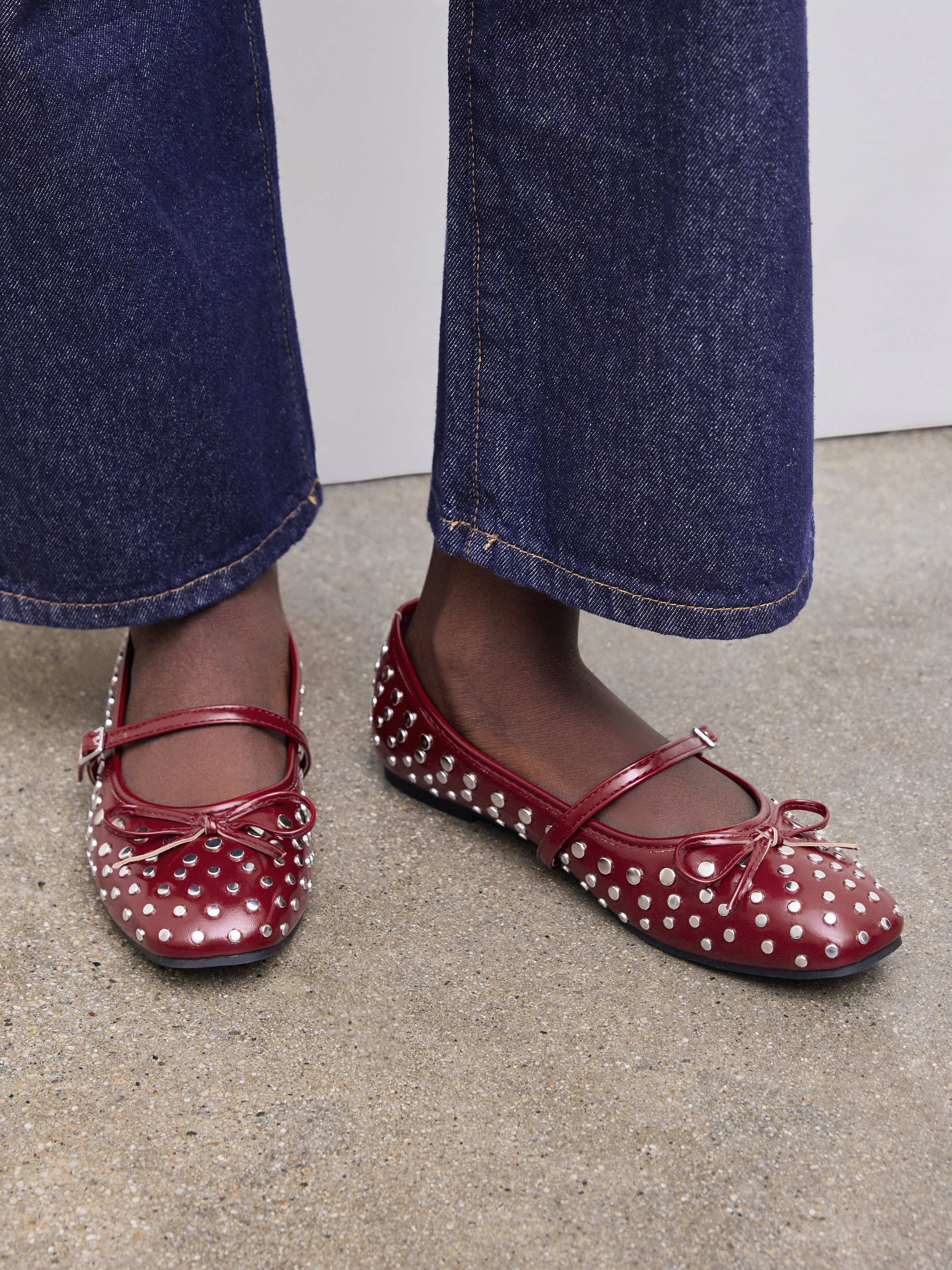 BOWKNOT STUDDED MARY JANE FLATS For Party/Clubbing | Cider