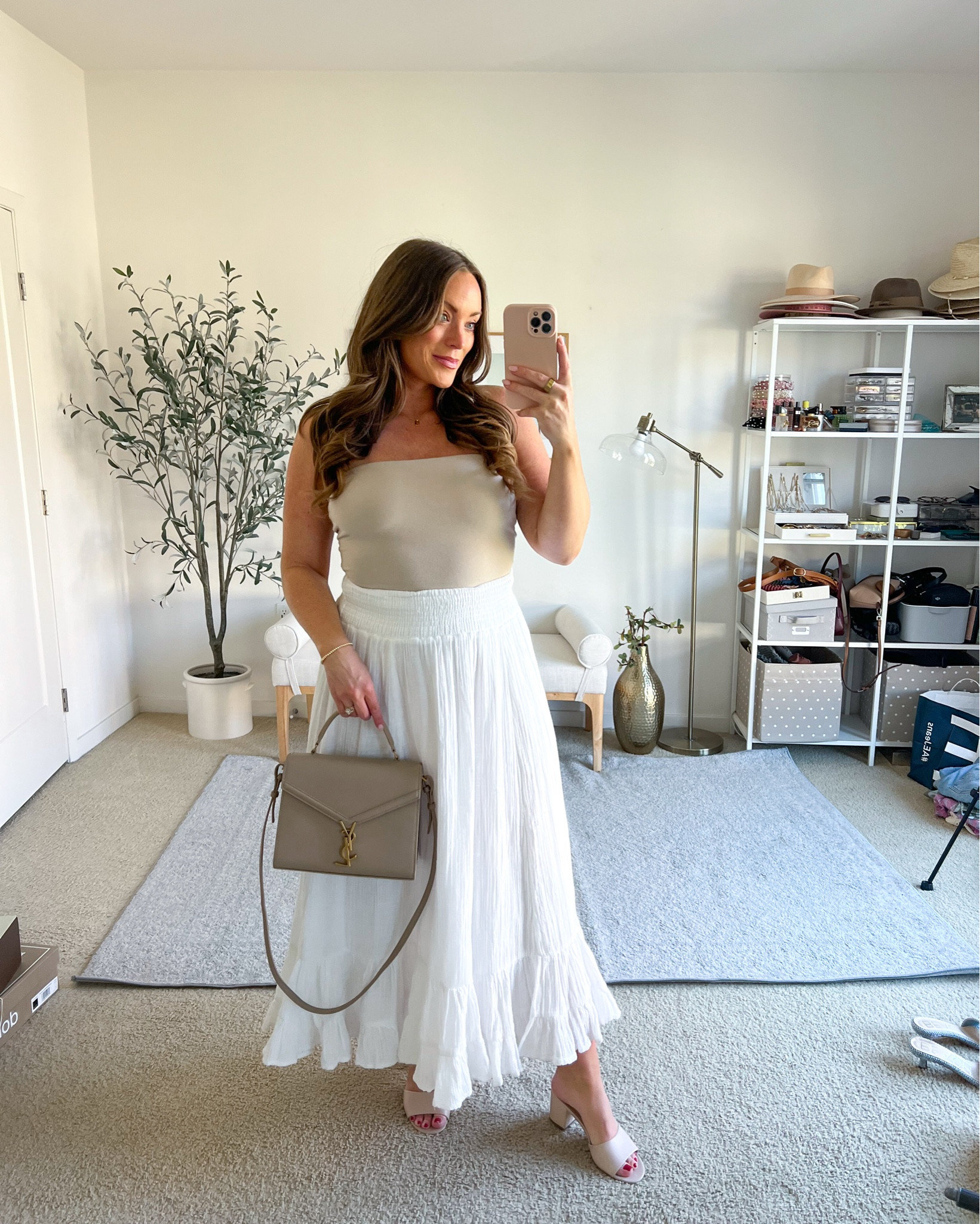 Easy spring outfit 💗 medium in top and small in skirt! 

#LTKMidsize #LTKBump #LTKSeasonal