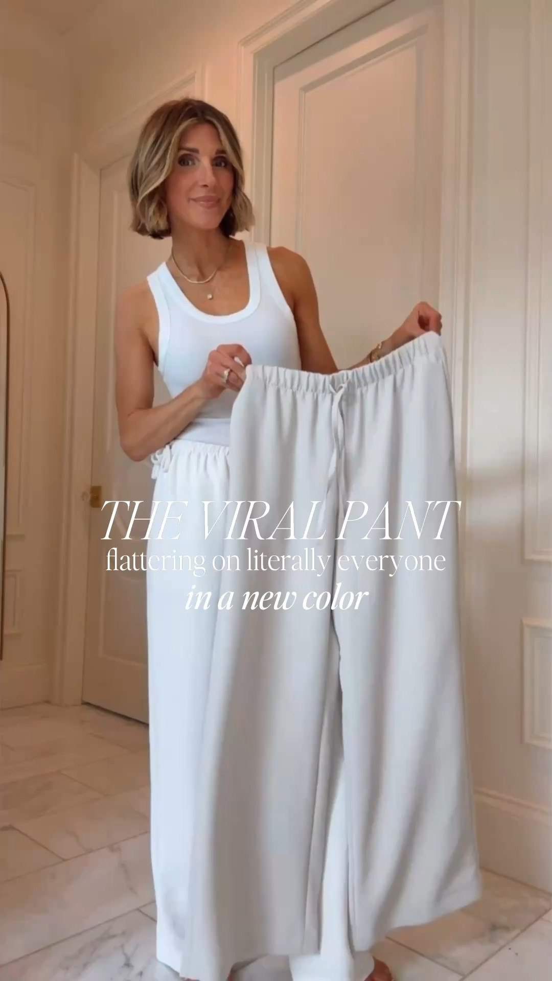 The viral @Aritzia pants that are flattering on everyone in a new color. I'm wearing size small in the regular length and I'm 5'7 