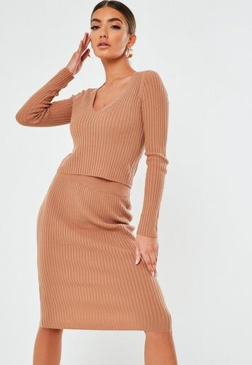 Camel Knitted V Neck Sweater and Midi Skirt Co Ord Set | Missguided (US & CA)