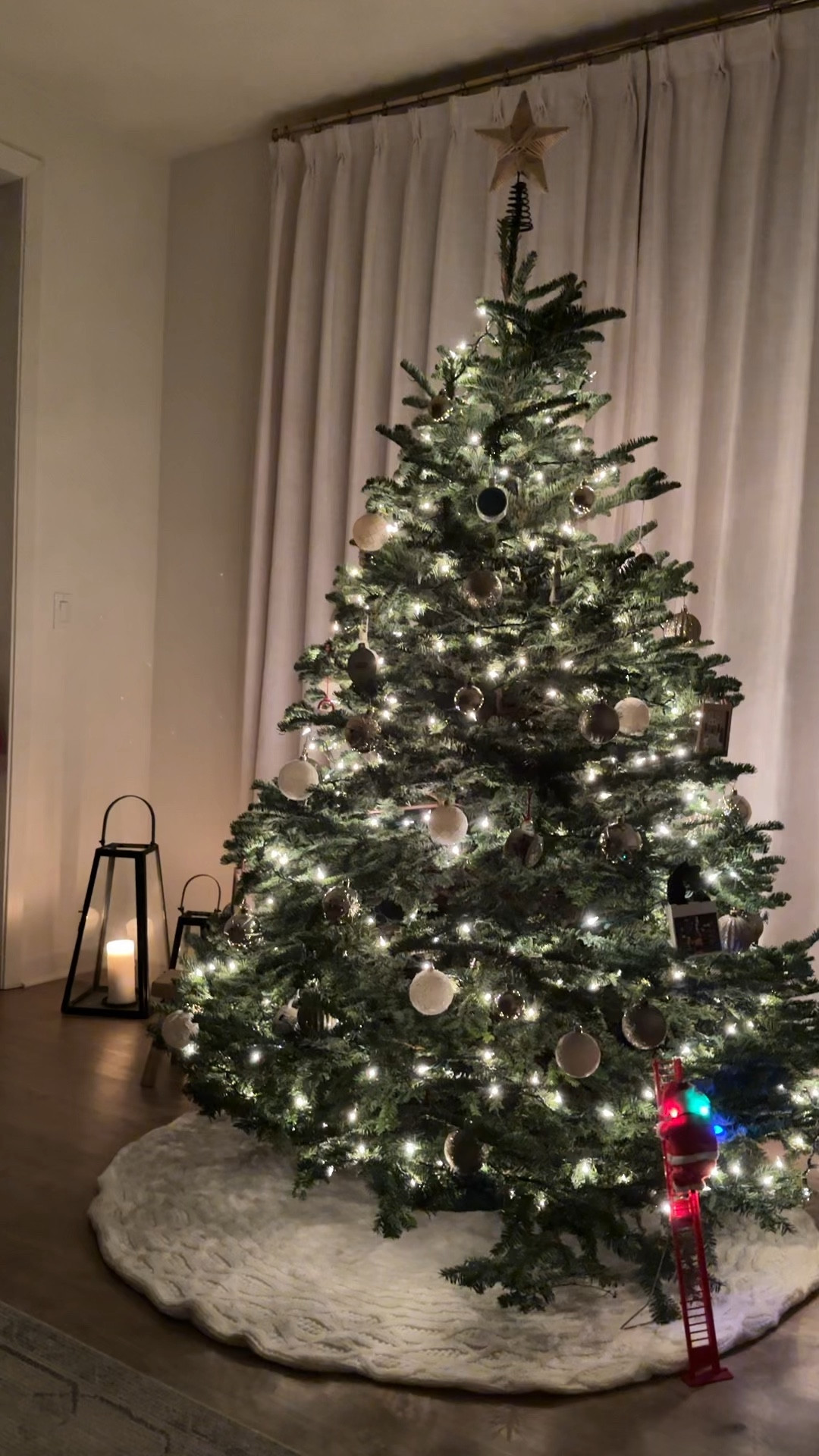 Climbing Santa 🪜 🎅🏼Decorative Christmas Tree 🎄✨ #christmastree #christmas #christmasdecor

#LTKSeasonal #LTKHoliday #LTKHome