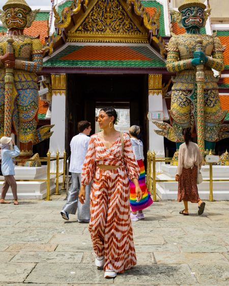 Your summer in Thailand inspo.

Like how dreamy is the Grand Place in Bangkok? It definitely needs to be on your Thailand itinerary if it isn’t already! 

Fit linked in the stories 🥰

#thailandtravel #blackgirltravel #grandpalace #solofemaletraveler