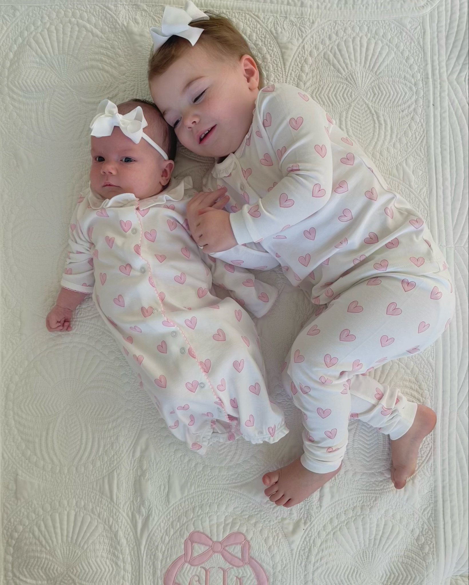 Sweetest sibling pjs - Black Friday sale happening now 😍


#ad #@shop.ltk #liketkit #nellapimamoments #nellapima

#LTKHoliday #LTKKids #LTKBaby