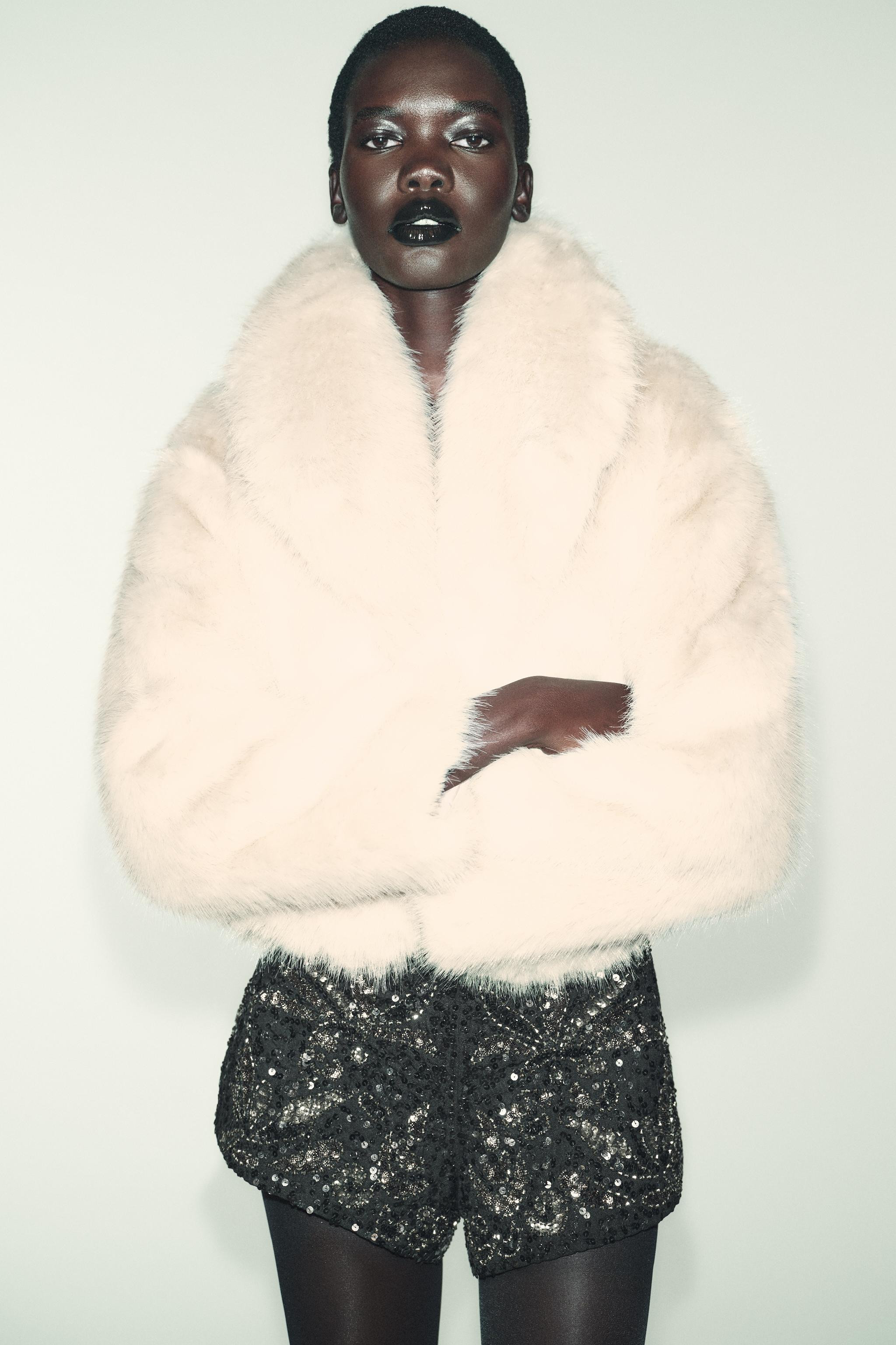 SHORT FAUX FUR LAPEL COLLAR COAT | Zara US