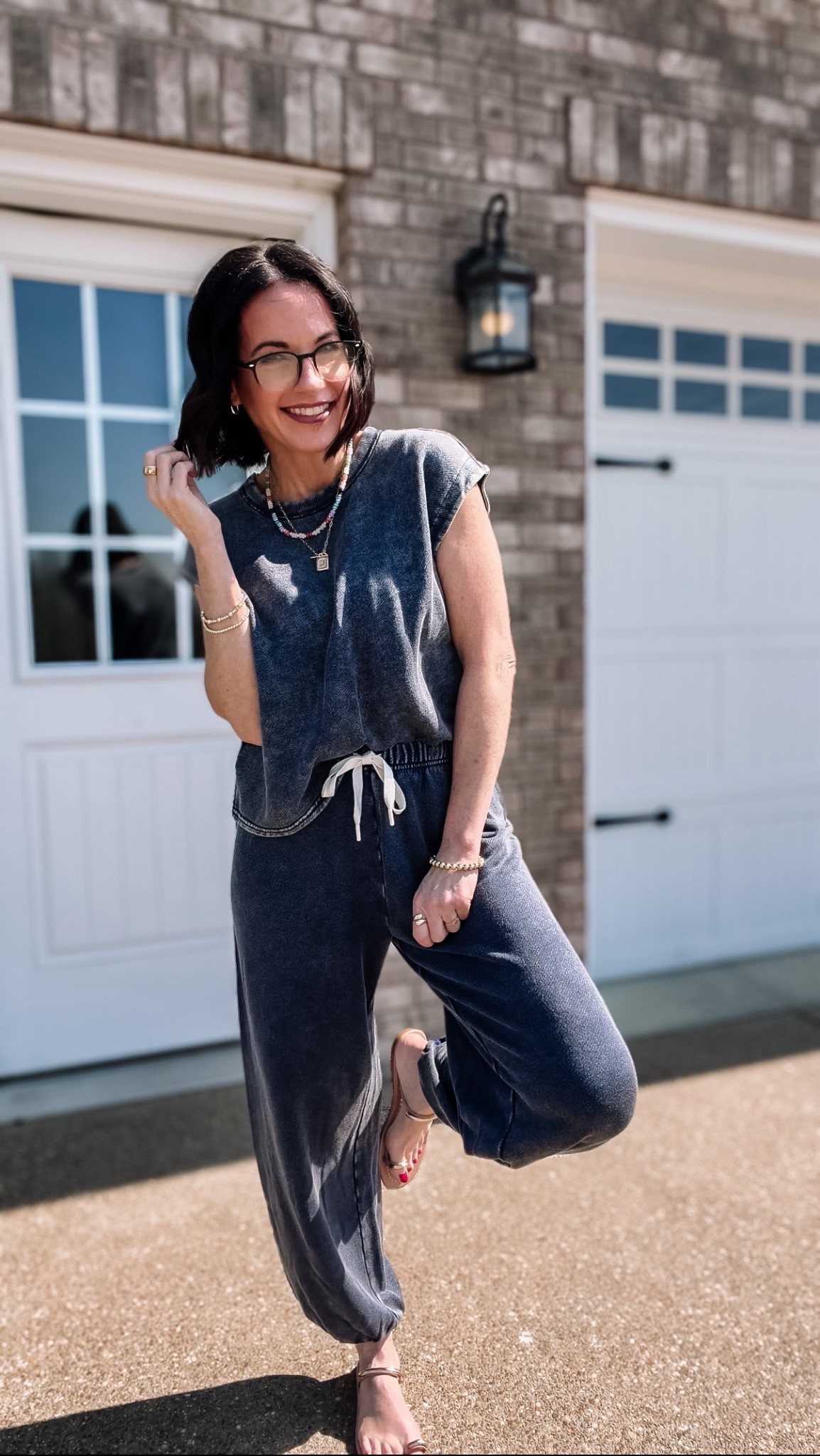 Easy and SO comfy OOTD🌿🌼

Wearing small top and Xs pants



#LTKootd #LTKActive #LTKPetite