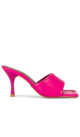 Puffy Mule in Magenta | Revolve Clothing (Global)