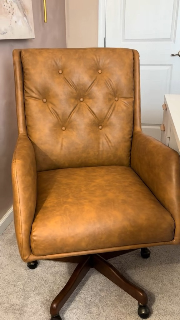Wayfair desk chair upgrade 🤎

Comfortable, roomy, leather, and the arms make all the difference. The brown tone tied my office together perfectly. 

Shop it here 👇🏽

#LTKmomlife #LTKHome #LTKSaleAlert