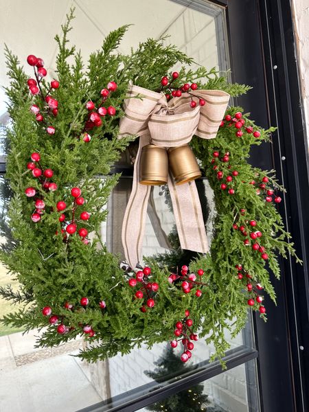 Christmas led wreath

#LTKSeasonal #LTKhome #LTKHoliday