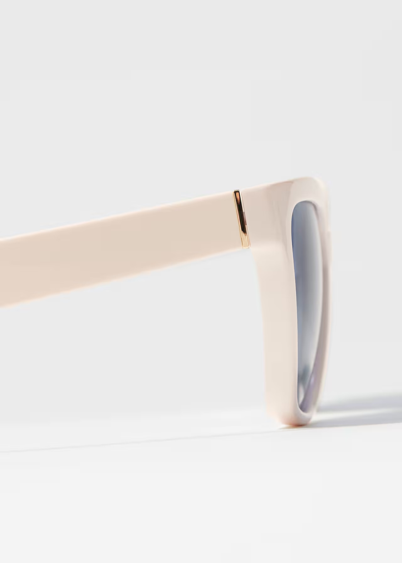 Cat Eye Sunglasses - Cream/Blue - & Other Stories GB | & Other Stories UK