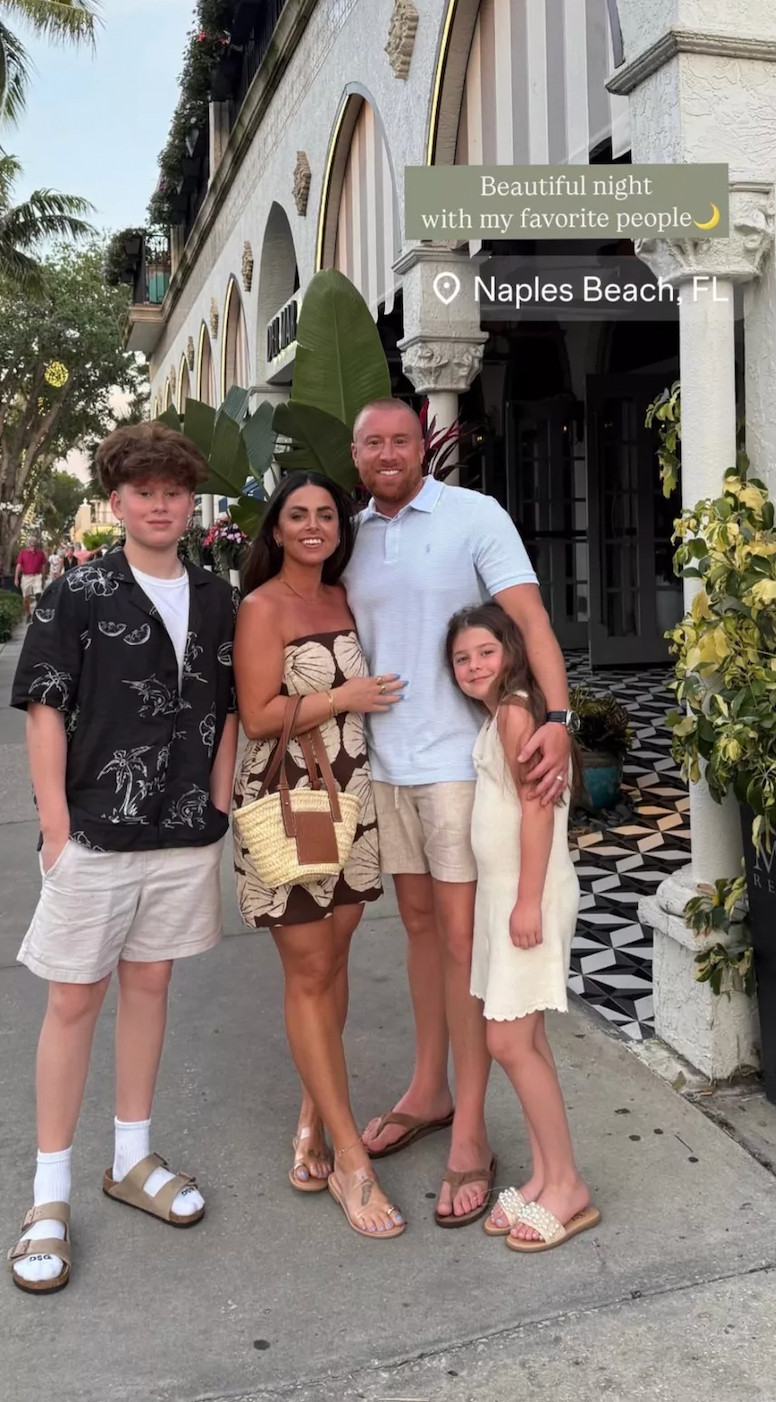 25% off my dress from abercrombie plus an extra 15% off with code!  

 #LTKSummerEdit #LTKSaleAlert #LTKStyleTip