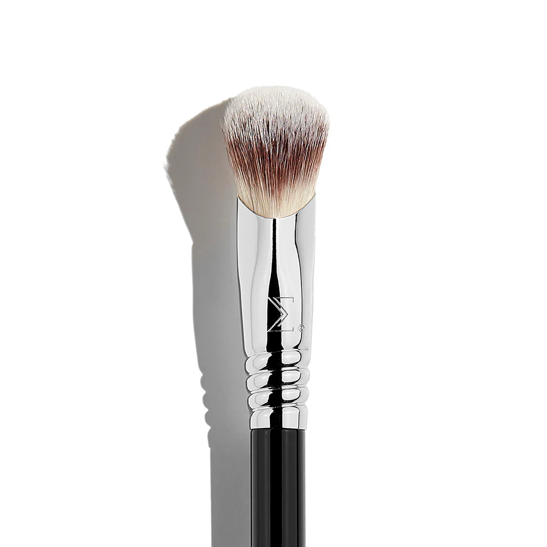 F72 Soft Angled Concealer Brush | Sigma Beauty