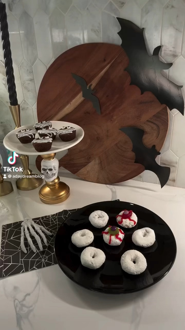 Halloween Donut Eyes! 

#LTKParties #LTKSeasonal #LTKKids