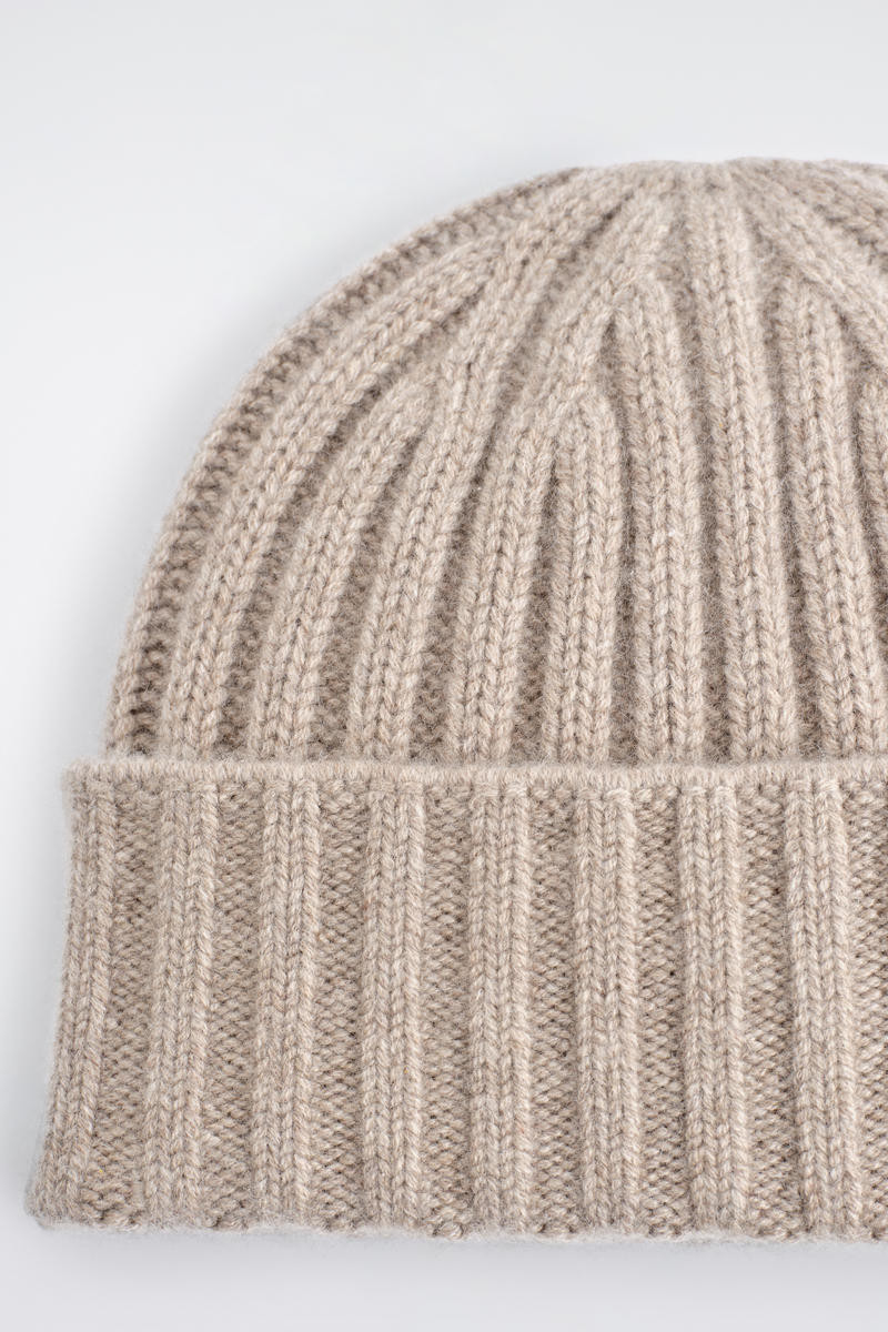 Chunky Ribbed Cashmere Beanie | COS UK