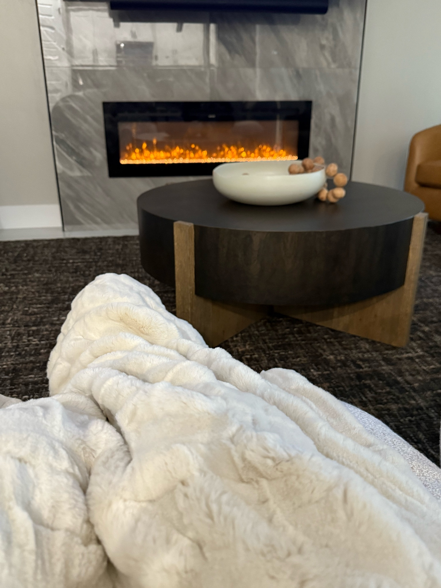 A cozy evening by the fire sounds perfect. Imagine the warm glow of the fire, the soothing sound of flames, and a relaxed atmosphere surrounding you. Whether you're curled up with a good book, sipping on a warm drink, or simply unwinding after a long day, it’s the ideal way to unwind. Would you like some suggestions for creating a perfect fire-lit evening setup, or are you imagining something else related to a fire for relaxation? 🔥 

#wayfair #cozylivingroom #relaxation #familytime #potterybarn #allmodern

#LTKHome #LTKMostLoved