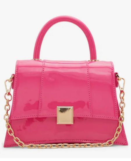 Pink handbag from Nordstrom. 

#pinkhandbag


#LTKitbag