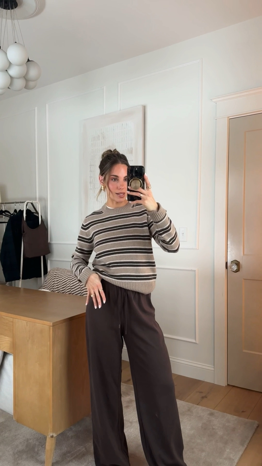 @Aritzia #ad #AritziaPartner #PaidLink
Cozy, elevated, and endlessly wearable — these Aritzia looks aren’t just for the holidays 🤎 timeless pieces that make the best gifts too.🎁

#LTKootd #LTKGiftGuide #LTKHoliday