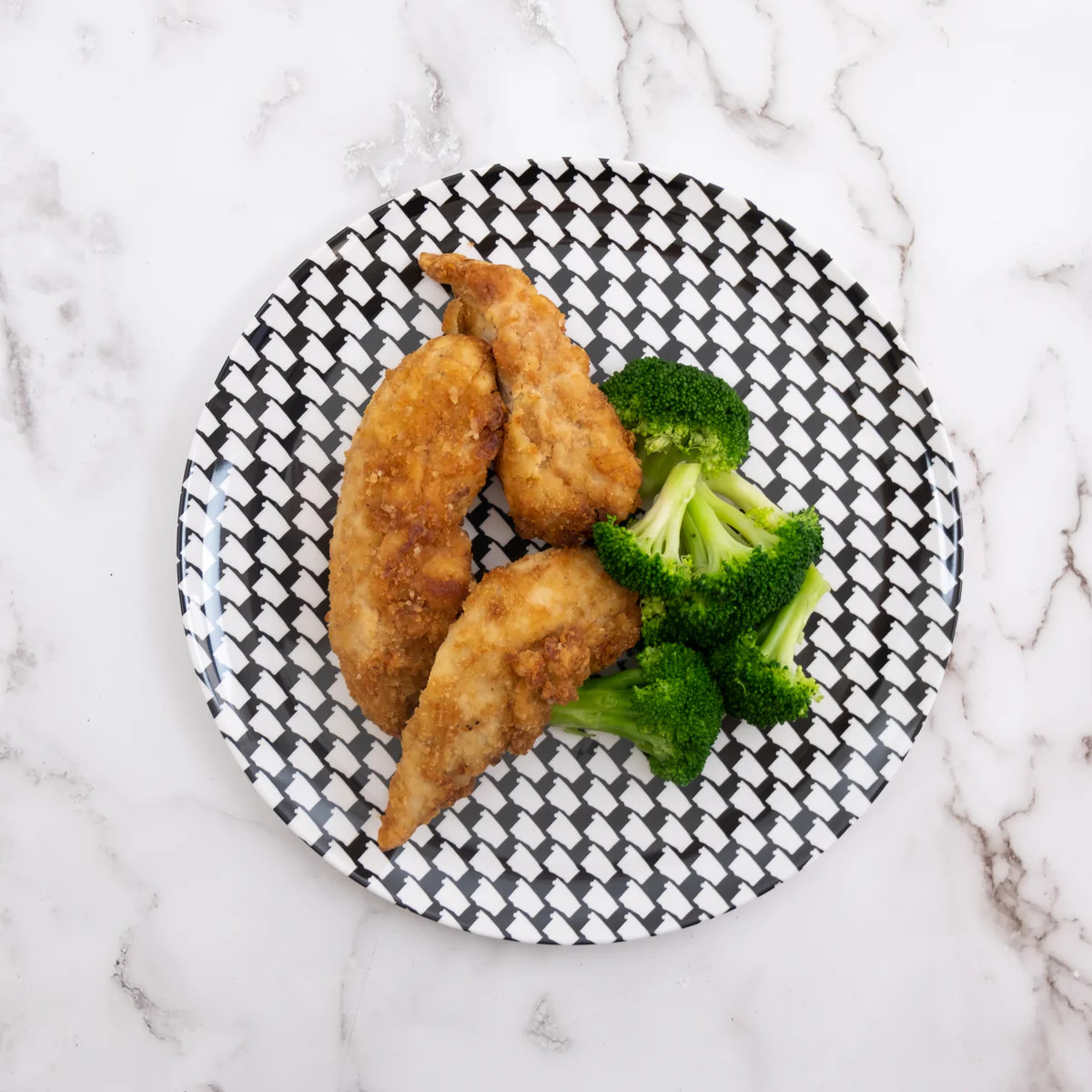 Alabama Houndstooth Melamine Dinner Plates | Honey + Hank