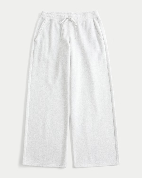 Women's Baggy Sweatpants | Women's Grad Season | HollisterCo.com | Hollister (US)