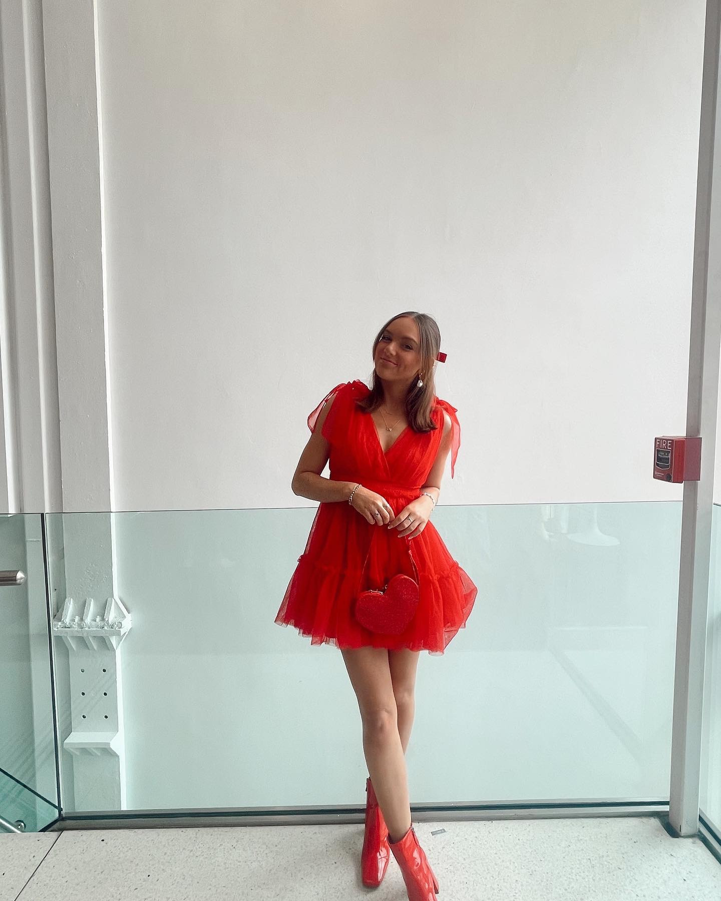 lady in red 🌹❤️👠🍕 wore this for one of the events at New York Fashion Week #LTKMostLoved 

#LTKfindsunder50 #LTKtravel