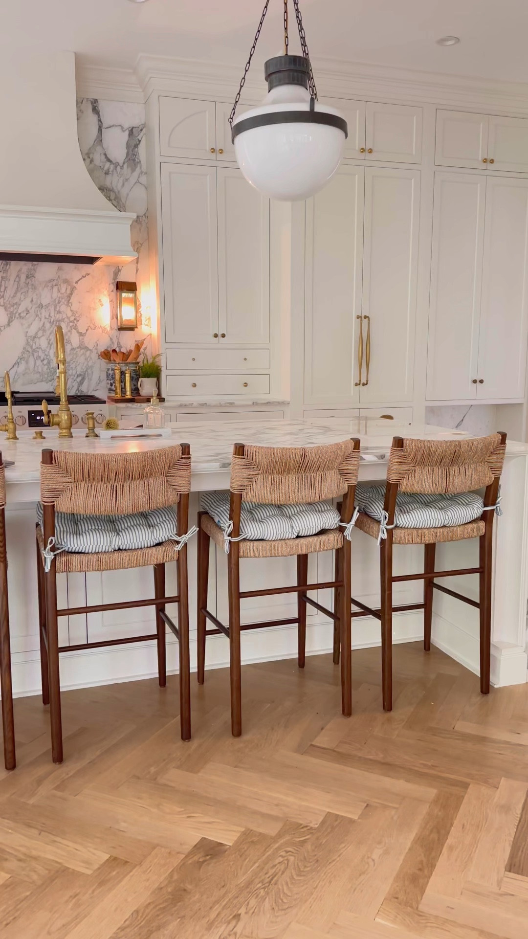 Kitchen stools - counter stools with cushion 

#LTKHome