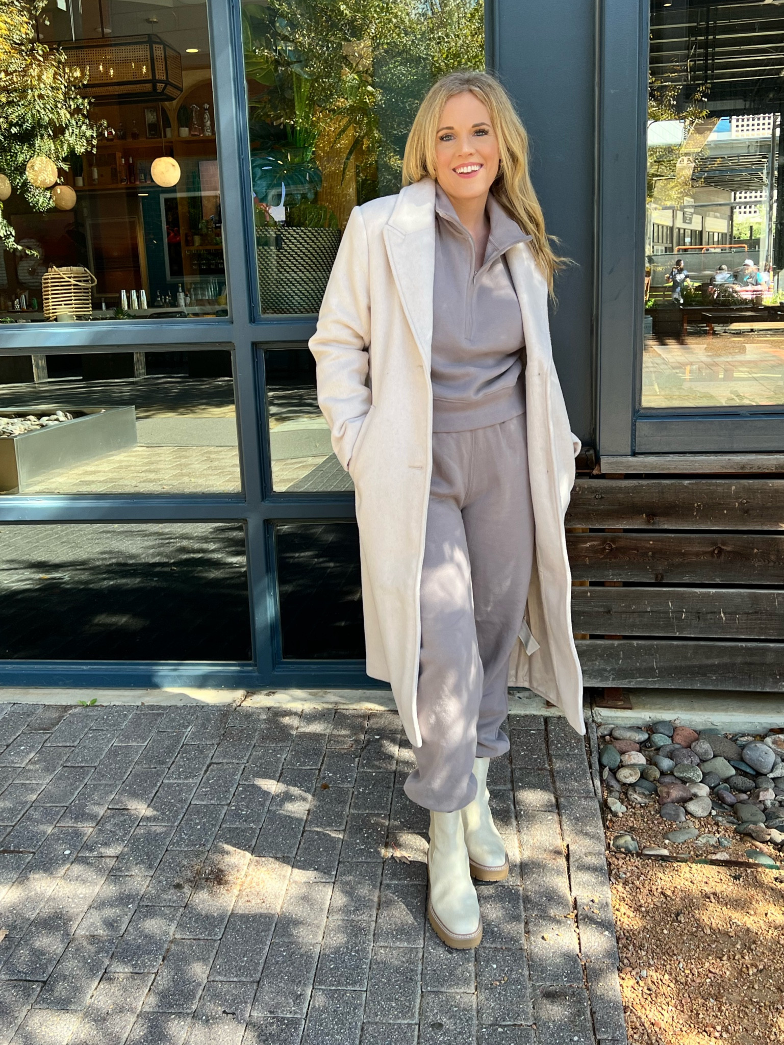 Casual fall look
Two piece outfit 
Travel outfit 
matching outfit 
Matching sweatsuit 
Sweatshirt and sweatpants 
Tailored coat
Abercrombie and fitch coat 
Winter coat 
Winter boots
Chelsea boots
Cream boots 

#LTKsalealert #LTKshoecrush #LTKfindsunder100
