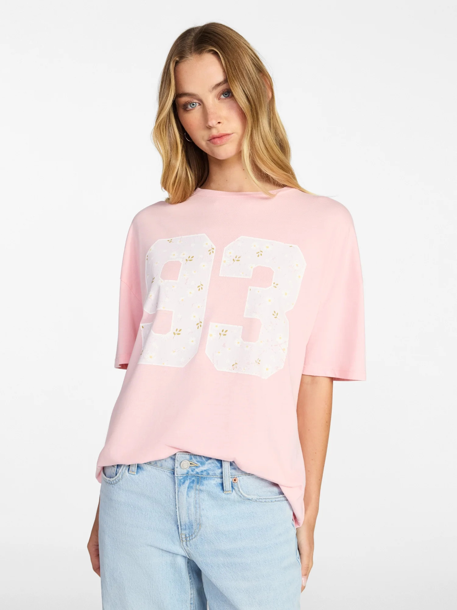 No Boundaries Washed Graphic Boyfriend Tee, Women's XXS-XXL | Walmart (US)