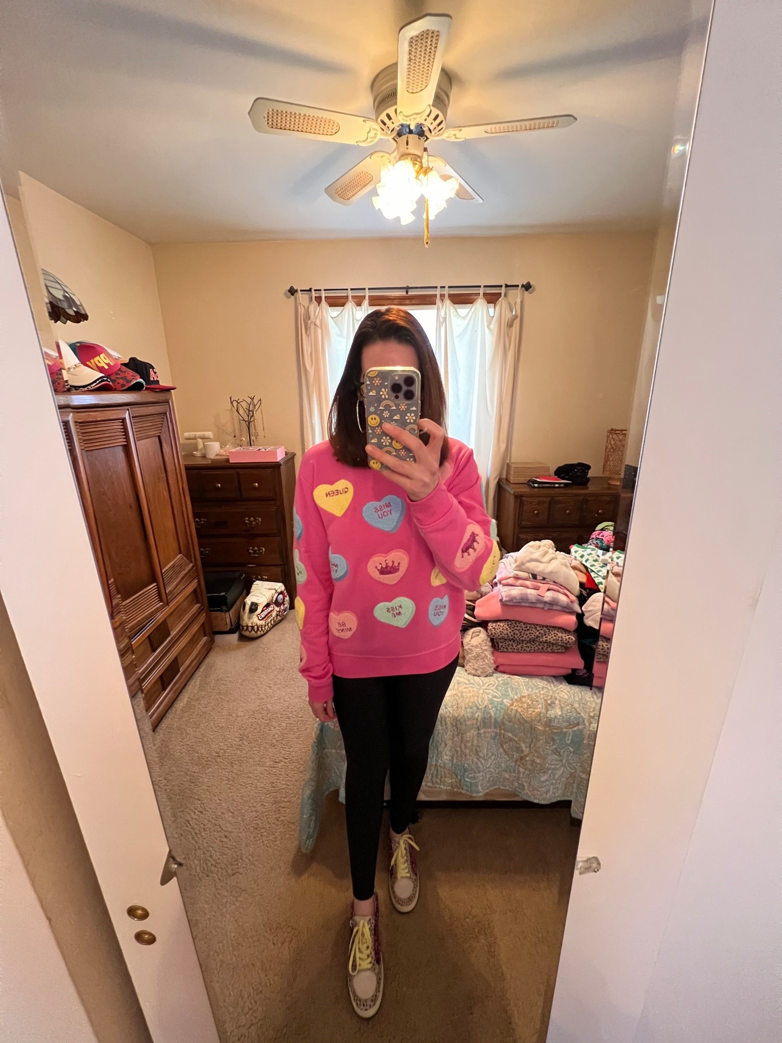 Pink conversation hearts sweatshirt (small). Black faux leather leggings (small). Multicolor sneakers (8.5). #sweatshirt #heartssweatshirt #pinksweatshirt #blackleggings #leggings #fauxleatherleggings #sneakers #multicolorsneakers #valentinesdayoutfit #datenightoutfit  
date night outfits 
valentines outfit women

#LTKSeasonal #LTKValentine