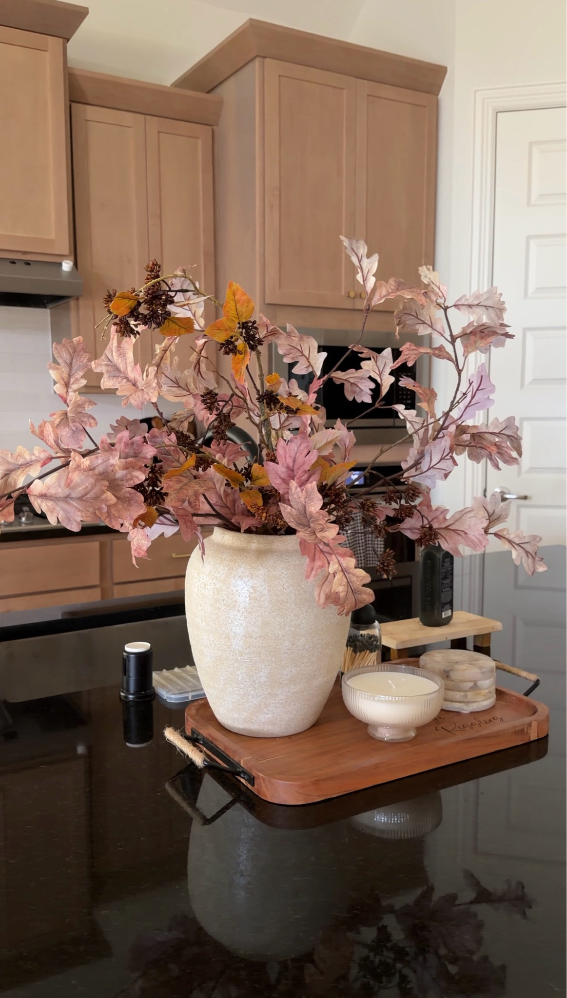 these cozy fall stems are everything!! i have 3 leaf stems and 1 berry stem in this vase from hobby lobby. 
⁠
#michaelshaul #michaelsfinds #cozyhomevibes #cozyfall #fallhomedecor  

 #LTKSeasonal #LTKHome #LTKSaleAlert