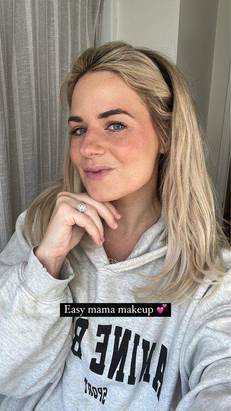 Nars tinted moisturizer in Mykonos
Rare beauty blush in happy
Dibs high road highlight 

Easy mama makeup, dewy makeup, natural makeup, 5 min makeup, 5 min beauty, clean skincare 

#LTKbeauty