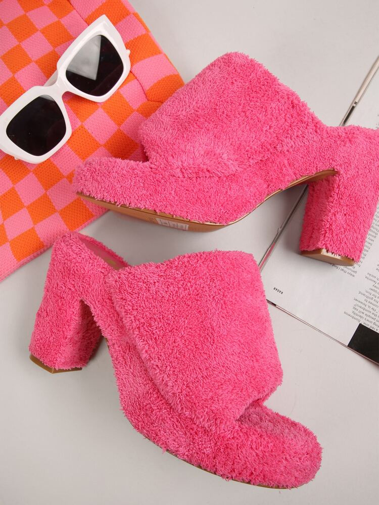 Fluffy Round Toe Single Strap Block Heels | SHEIN