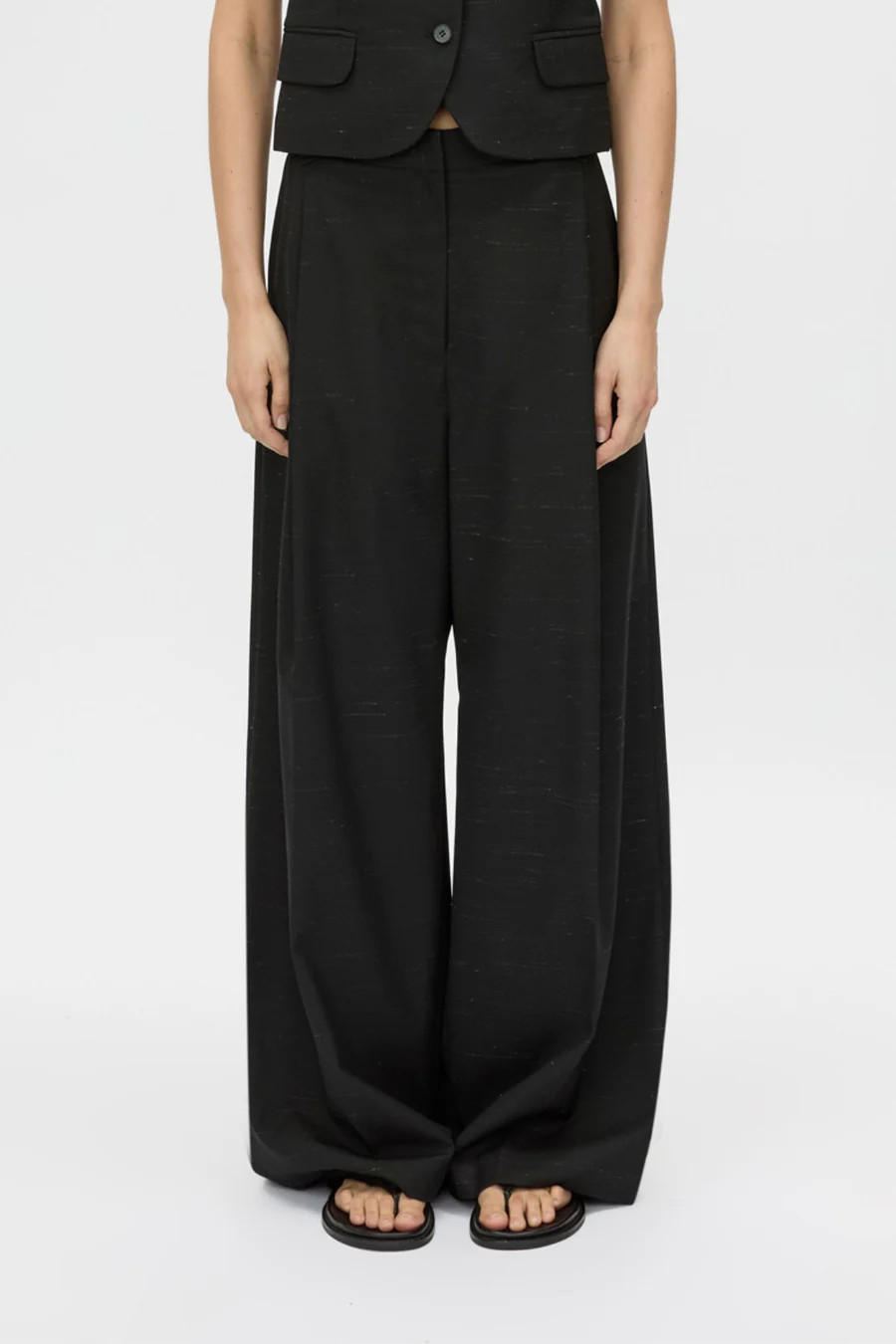 Aya Low-Rise Wool Pant in Black - CAMILLA AND MARC® C&M | CAMILLA AND MARC (ANZ)