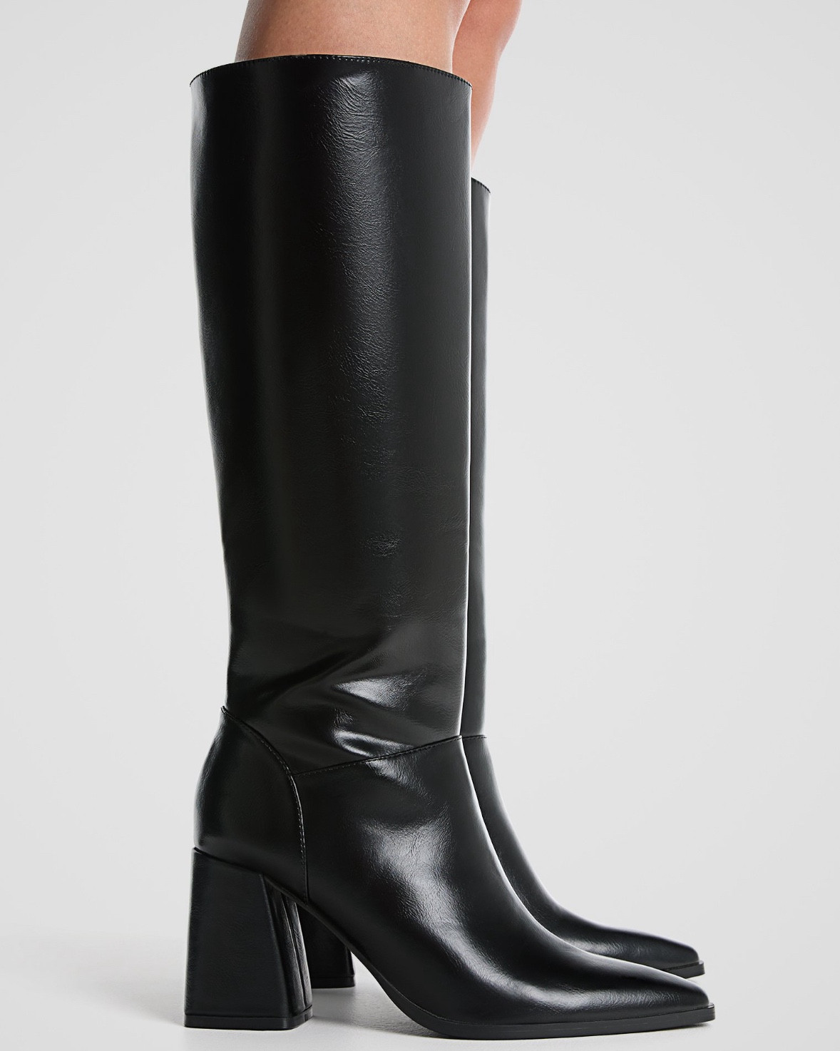 Boots

#LTKshoes #FashionMonth #LTKautumn