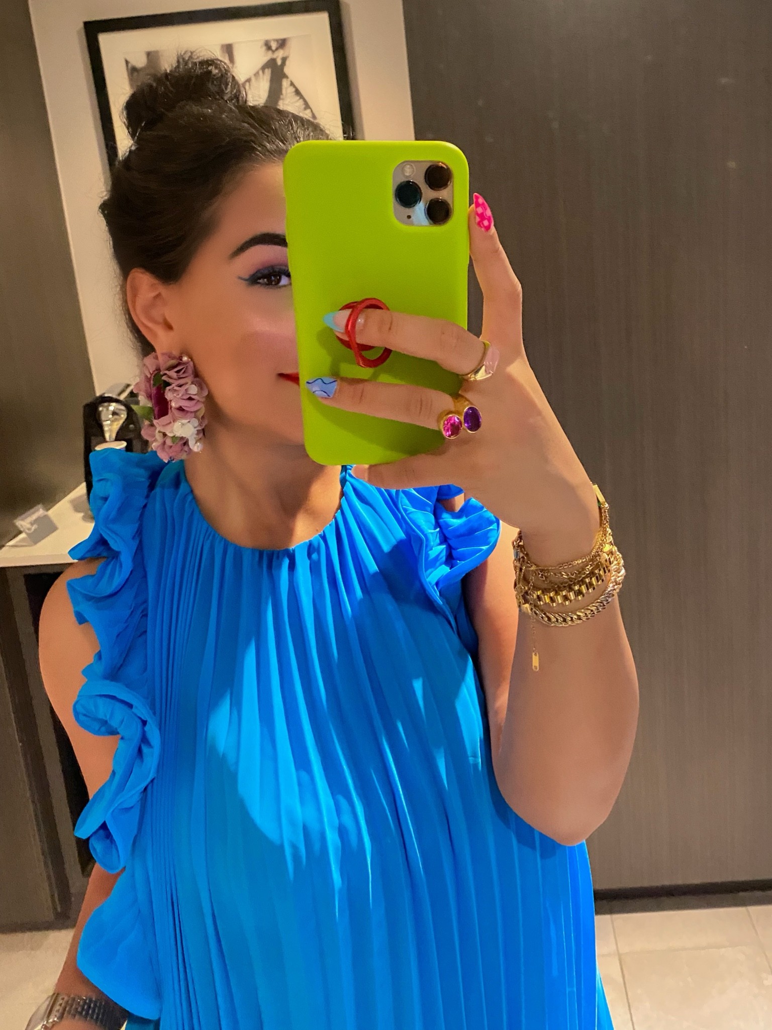 These Floral Hoop earrings are so GORG!
•
Shop this look && Follow me on Instagram at @nardinemarie for more Colorful Style finds! 

#LTKU #LTKstyletip #LTKtravel